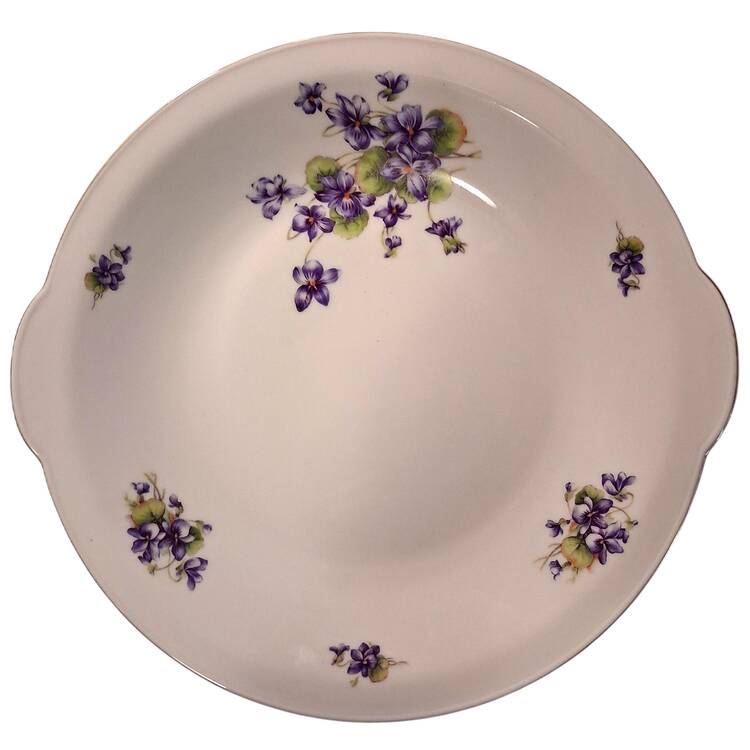 P589 Handled Cake Plate