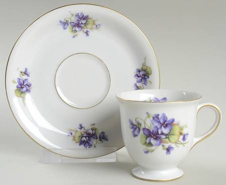 P589 Footed Demitasse Cup & Saucer Set