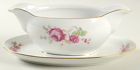 P860 Gravy Boat with Attached Underplate