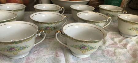 ESO4 Footed Cup