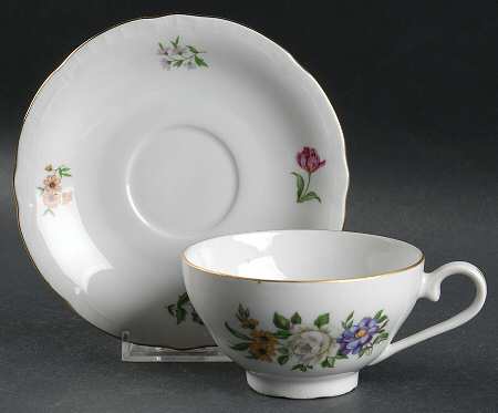 Bouquet Flat Cup & Saucer Set