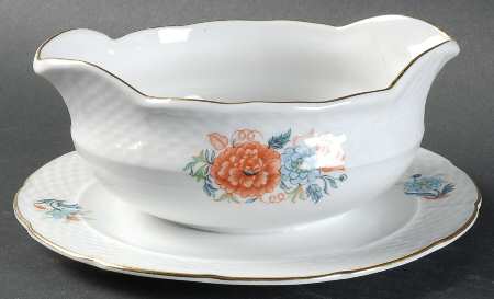 Imari Gravy Boat with Attached Underplate