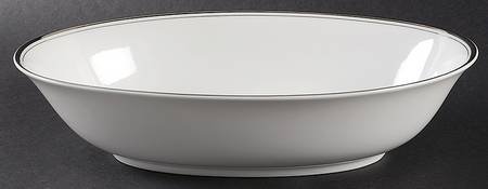 Sophisticate 10" Oval Vegetable Bowl