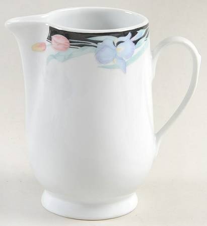 Caravel Creamer
