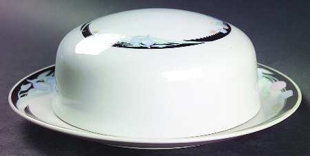 Caravel Round Covered Butter