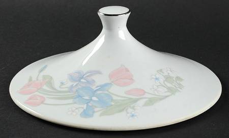 Center Stage Lid for Round Vegetable