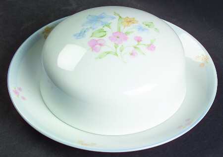 Garden Bouquet Round Covered Butter