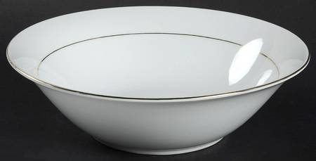 Montclaire 9" Round Vegetable Bowl