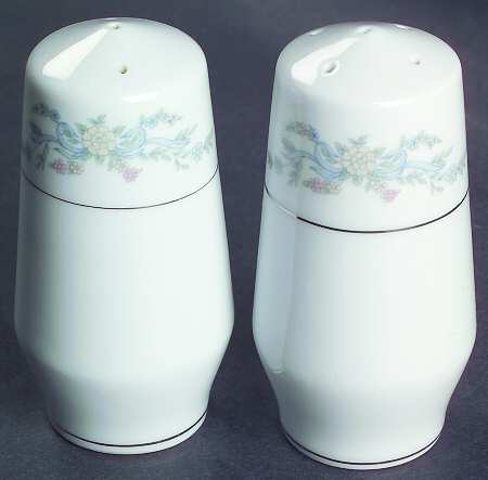 Somerset Salt & Pepper Set