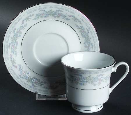 Somerset Footed Cup & Saucer Set