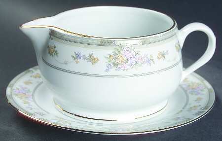 Southampton (Design on Edge) Round Gravy Boat & Bread and Butter Stand