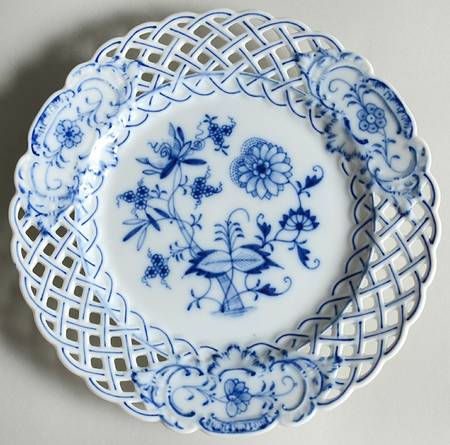 ERT1 Pierced Dessert/Pie Plate