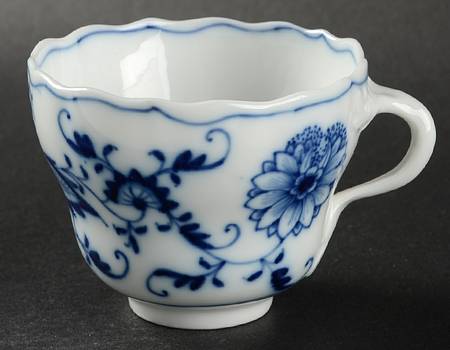 ERT1 Footed Cup