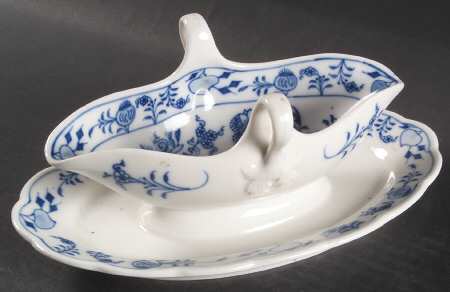 ERT1 Gravy Boat with Attached Underplate