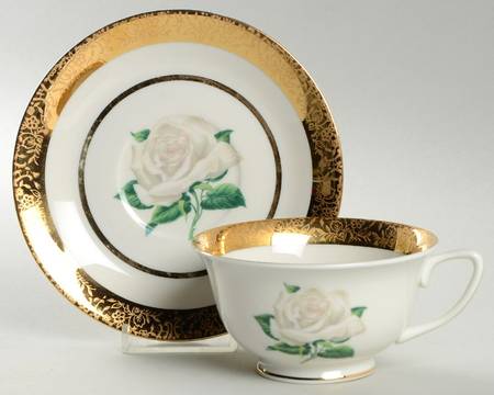 EMB50 Footed Cup & Saucer Set