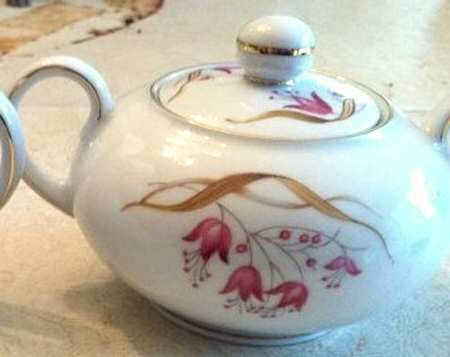 P862 (Coupe) Sugar Bowl & Lid