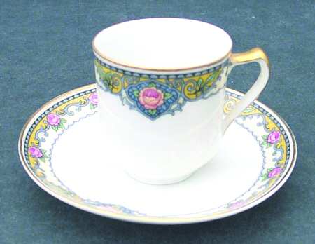EAM16 Flat Demitasse Cup & Saucer Set