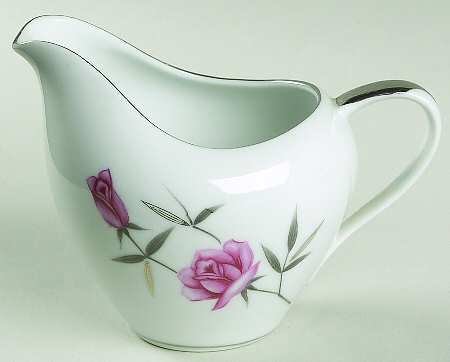 Victoria Rose Creamer