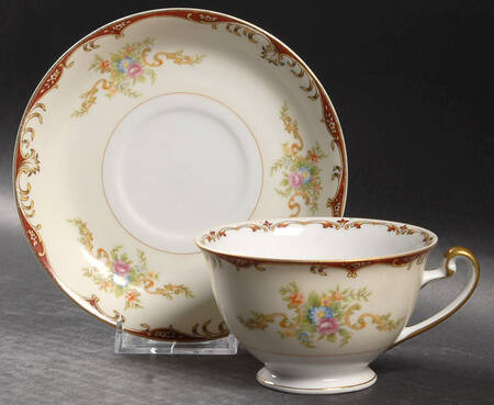 EMP41 Footed Cup & Saucer Set