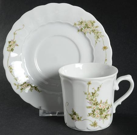21041 Flat Cup & Saucer Set