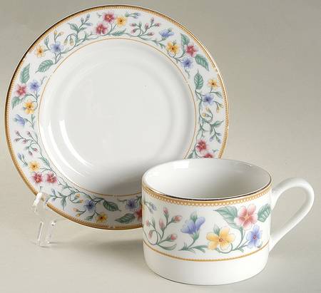 Caprice (Gold Trim) Flat Cup & Saucer Set