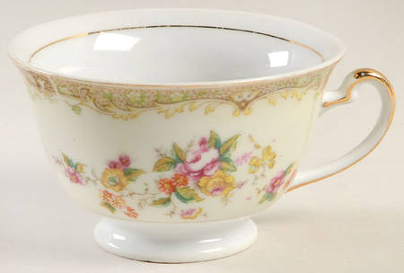 ESO8 Footed Cup