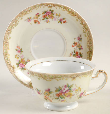 ESO8 Footed Cup & Saucer Set