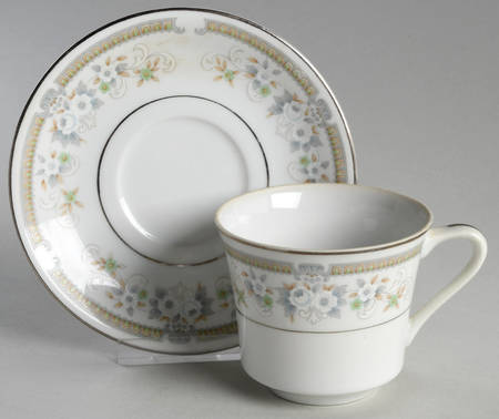 Leonora Flat Cup & Saucer Set