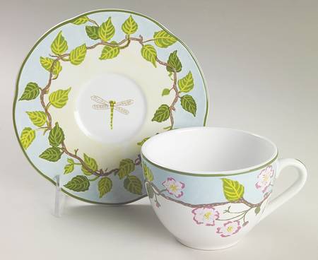 Robin's Nest Flat Cup & Saucer Set