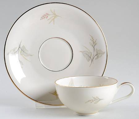 18134 Flat Cup & Saucer Set