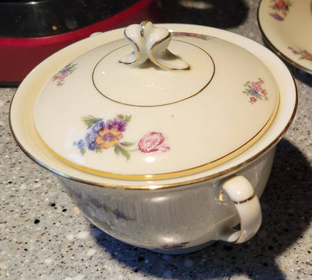 EPI123 Sugar Bowl & Lid