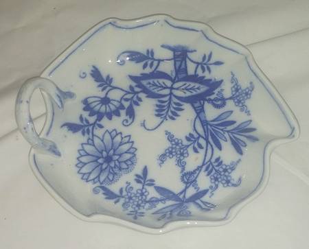 Meissen (Scalloped) 7" Leaf Dish