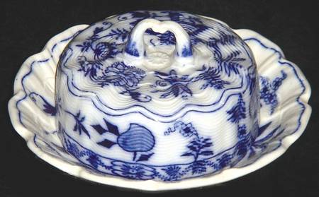 Meissen (Scalloped) Round Covered Butter