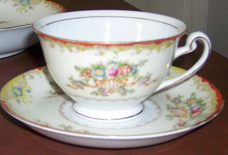 EMP55 Footed Cup & Saucer Set