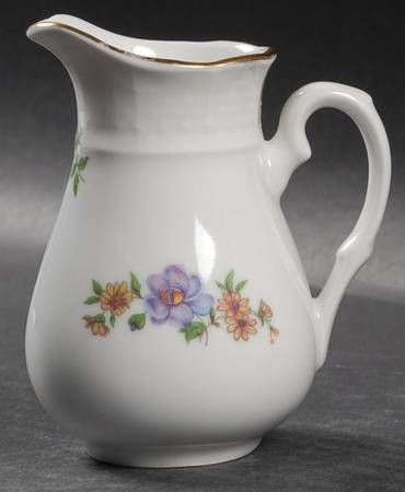 Bouquet Creamer