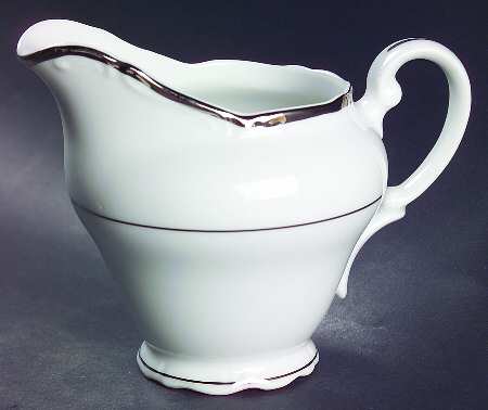 Lady Aster Creamer