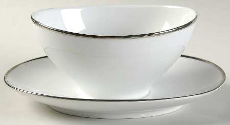 ERK1 Gravy Boat with Attached Underplate