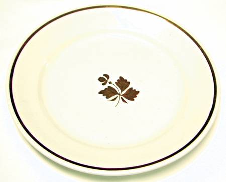 Tea Leaf Dinner Plate
