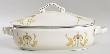 7644 Oval Covered Vegetable