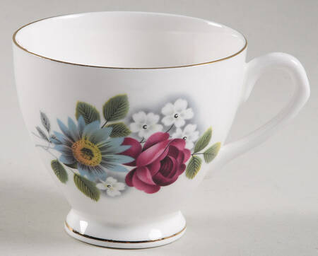 ELZ11 Footed Cup