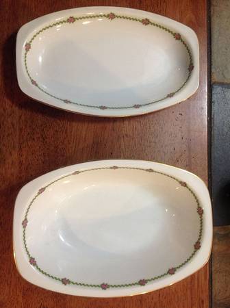 EPI137 10" Oval Vegetable Bowl