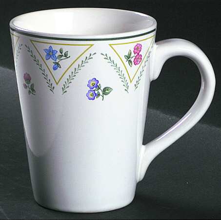 Cottage Court Mug