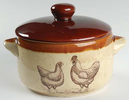 Country Road 1.75 Qt Round Covered Casserole