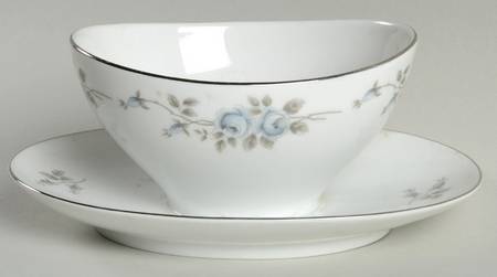 ERK3 Gravy Boat with Attached Underplate