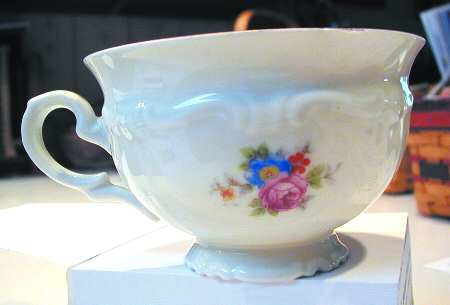 15051 Footed Cup