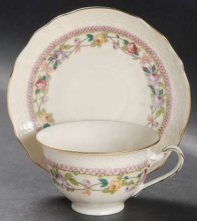 7942 Footed Cup & Saucer Set