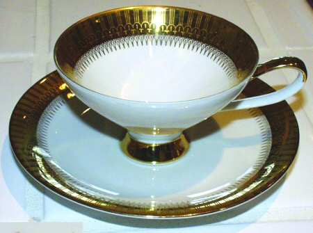 2383 Footed Cup & Saucer Set