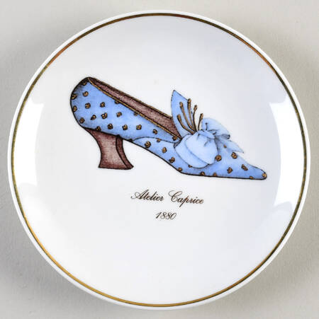 Antique Shoes Canape Plate