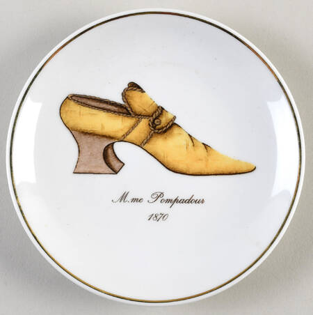 Antique Shoes Canape Plate