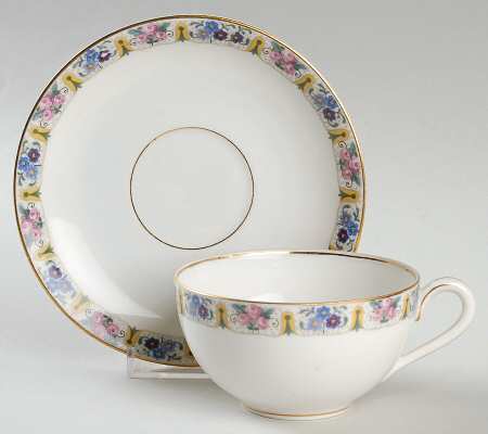 Printemps Flat Cup & Saucer Set by Epiag